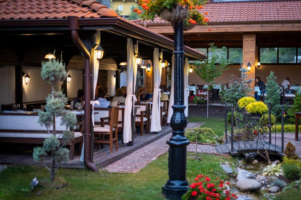 Хотел Том И Нези Класик Welingrad Exterior foto