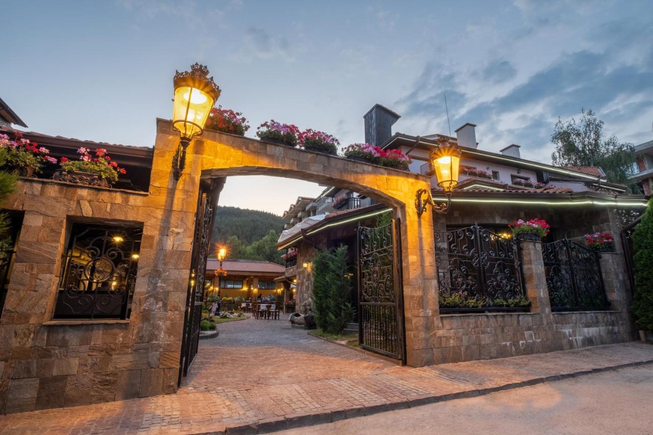 Хотел Том И Нези Класик Welingrad Exterior foto